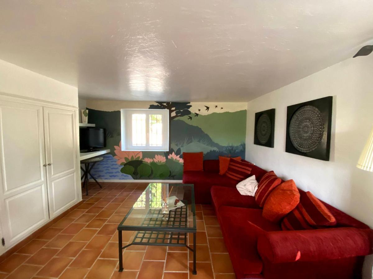Le Manoir De L'Etang Hotell Mougins Exteriör bild
