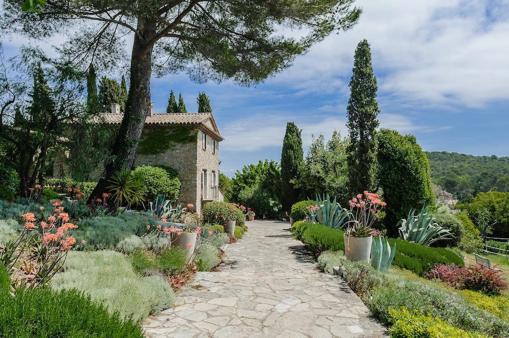 Le Manoir De L'Etang Hotell Mougins Exteriör bild